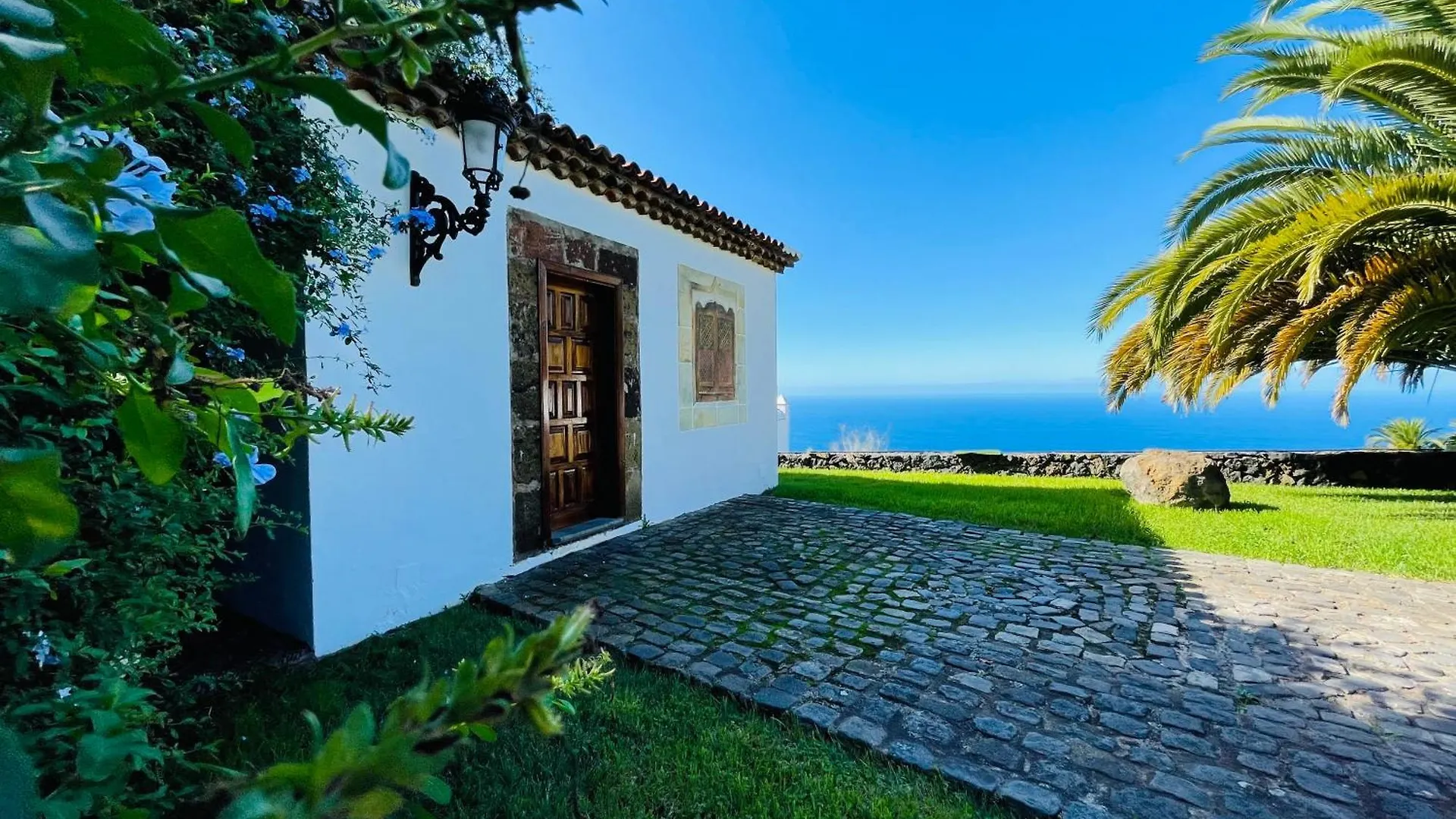 Dos Villas Y Una Amplia Piscina! La Matanza De Acentejo Spain